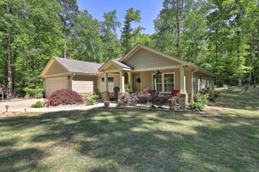 Idyllic Eatonton House with Patio, Lake Access!